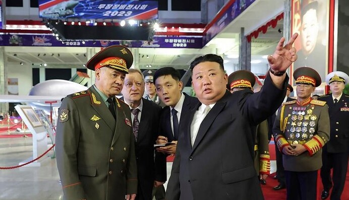 Альянс нищих изгоев: зачем Шойгу полетел в Северную Корею