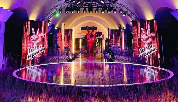 Сочетает цвета Украины и Польши: на 