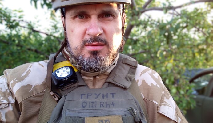 До сих пор живет как ребенок: Олег Сенцов рассказал о диагнозе 19-летнего сына