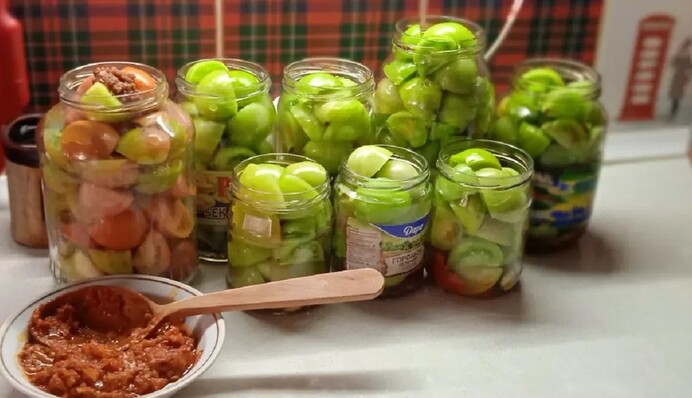 Что делать с зелеными помидорами: рецепт на зиму, который обожают хозяйки