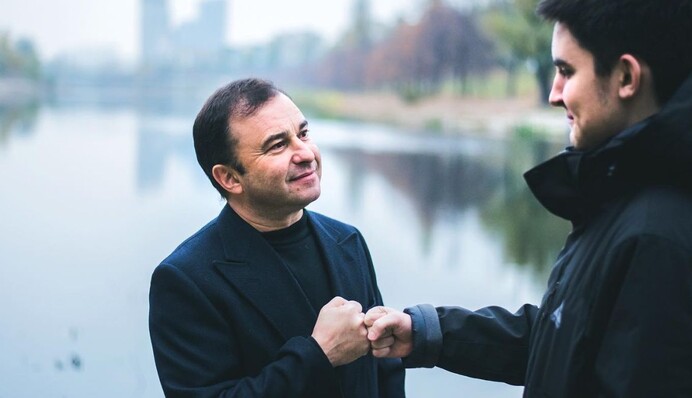 Янгол-охоронець мій: Віктор Павлік зворушив віршем до покійного сина у річницю його смерті