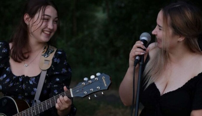 Улетели птицами в небо: Цибульская посвятила трогательный стих погибшим певицам из Запорожья