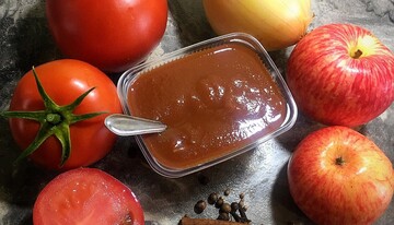 Как закрыть кетчуп на зиму: самый простой рецепт густого соуса с яблоками