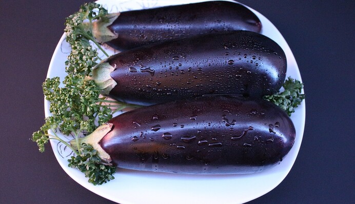 Рецепт икры из запеченных баклажанов стал хитом 2023: чем он интересен