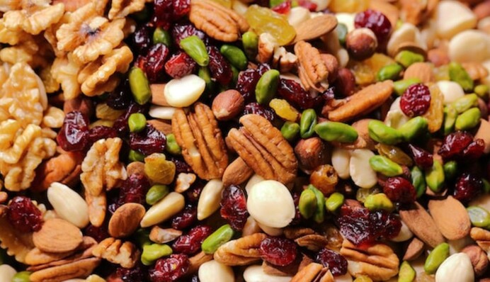 Працювати не заборонено: що треба робити на свято Горіхового Спасу 2023 року