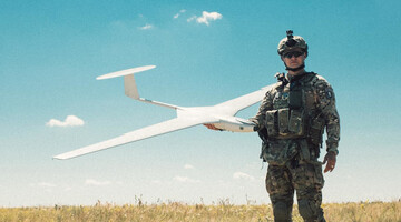 Андрій Хливнюк з ударним БПЛА потролив Рому Звєря, який співав для окупантів на Донбасі