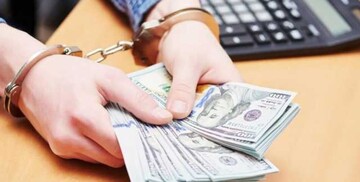 "Вечная борьба": почему Зеленский решил пугать казнокрадов госизменой