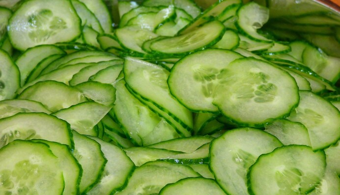 Заготовка для рассольника и огуречная икра: что делать с перезрелыми огурцами