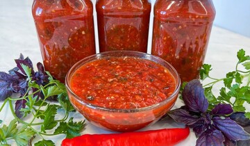 Самый вкусный соус к мясу: как приготовить на зиму сацебели из томатов и слив