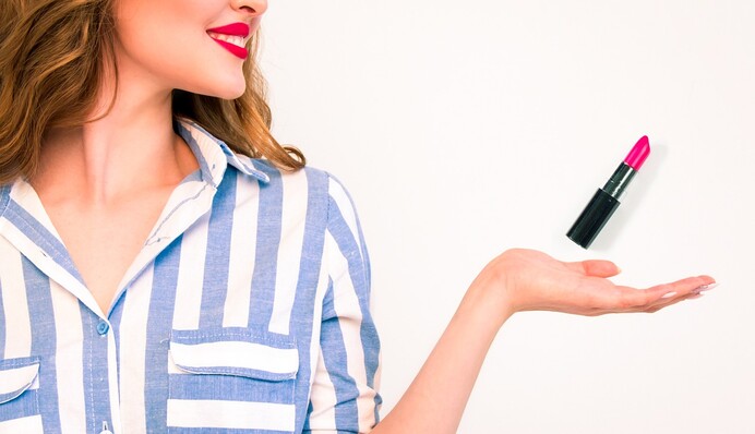 Розкриває секрет особистості: що колір губної помади говорить про характер жінки
