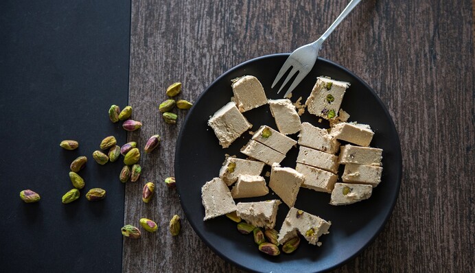 Без цукру, масла і борошна: як приготувати натуральну домашню халву