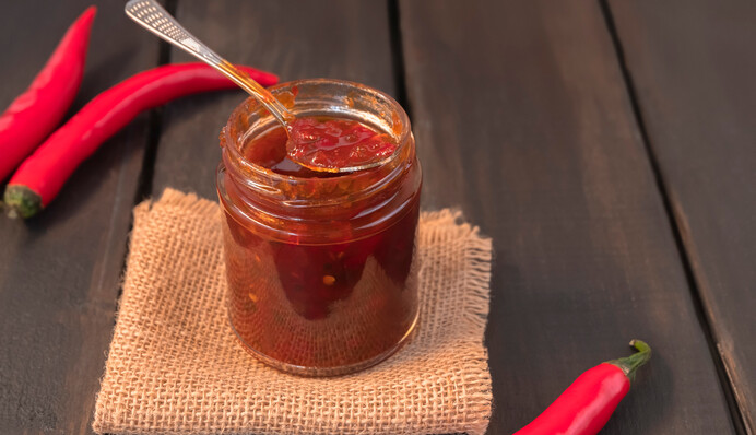 Рецепт варення з гіркого перцю набирає популярність: його їдять як соус до м’яса