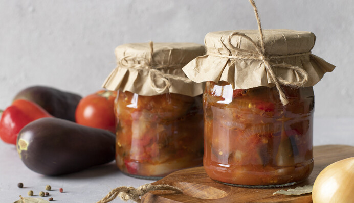 Какие овощи входят в салат 