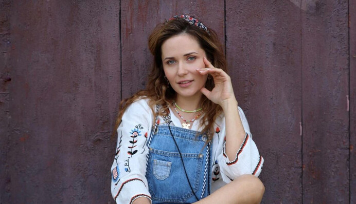 Наталья Денисенко в слезах рассказала, что под наркозом ей удалили не тот зуб