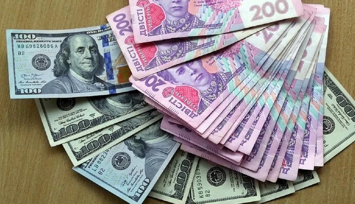 Куда пойдет гривна: как повлияет на Украину переход на гибкий курс валюты