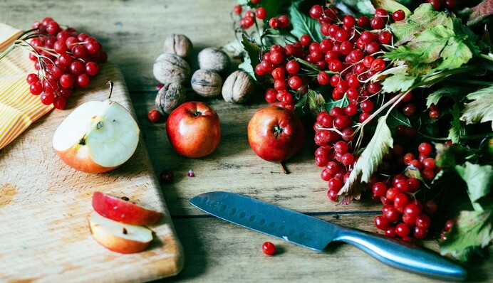 В калині багато вітамінів і користі: як приготувати її на зиму з цукром