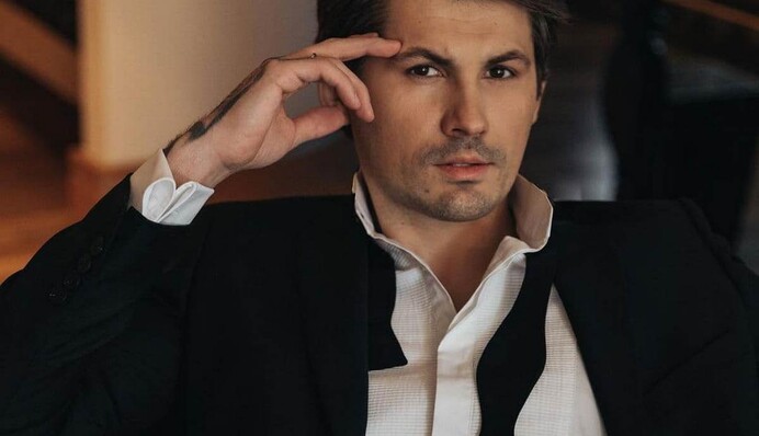 Должны воевать профессиональные люди: хореограф Евгений Кот рассказал, собирается ли мобилизоваться