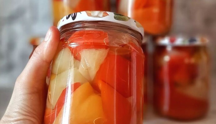 Найпростіший рецепт на зиму: як приготувати кисло-солодкий маринований перець