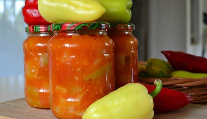 Перец в томате – классический рецепт консервации на зиму: как его приготовить