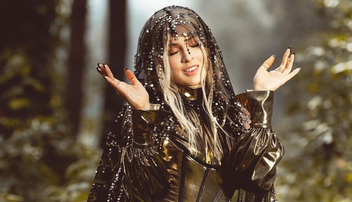 Зрадниця Maruv збирається розважати росіян у Дубаї: що відомо про життя і позицію співачки