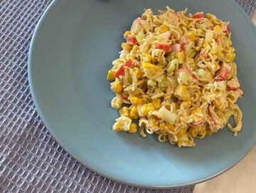 Салат из мивины – самое быстрое блюдо для утоления голода: варианты его приготовления