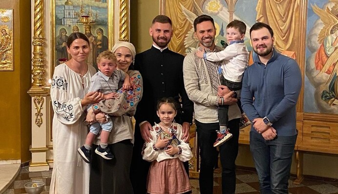 Тимур Мирошниченко с женой окрестили названного сына в Михайловском соборе: фото