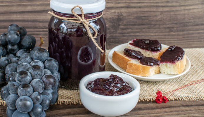 Ароматне і просте в приготуванні: рецепт густого варення з винограду на зиму