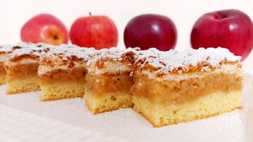 Що спекти замість шарлотки: рецепт смачного пирога з перетертими яблуками і кремом