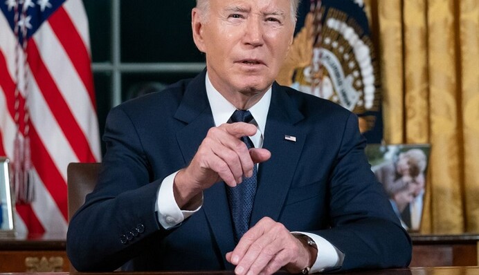 Одним пакетом: почему Байден записал Путина в террористы