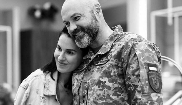 Приносили хабарі, спалили нову автівку: Маша Єфросиніна розповіла, як її чоловік був чиновником