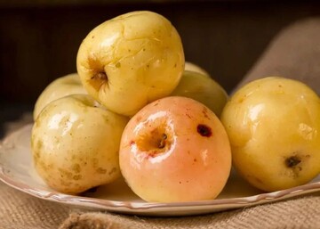 Как приготовить квашеные яблоки на зиму: простой рецепт в кастрюле или ведре