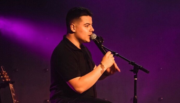 Нарушил авторские права: SHUMEI заплатил Елене Мозговой 50 тыс. грн за исполнение песни ее отца