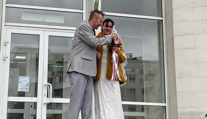 Ради такого готов на свадьбу: Клопотенко объяснил свои фото с невестой возле ЗАГСа