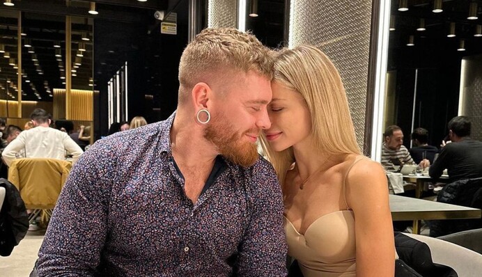 Мой лучик света: Александр Кривошапко показал новую любимую после развода со второй женой