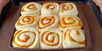 Що можна приготувати на Хелловін: рецепт солодких булочок з гарбузом і карамеллю