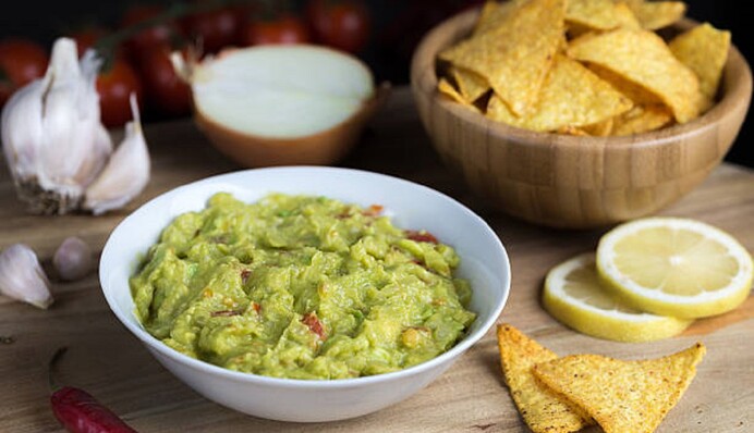 Что такое гуакамоле, как его готовить и с чем есть этот популярный мексиканский соус