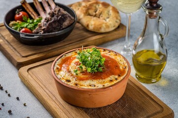 Що таке мусака і як приготувати цю смачну страву з баклажанів: традиційний рецепт