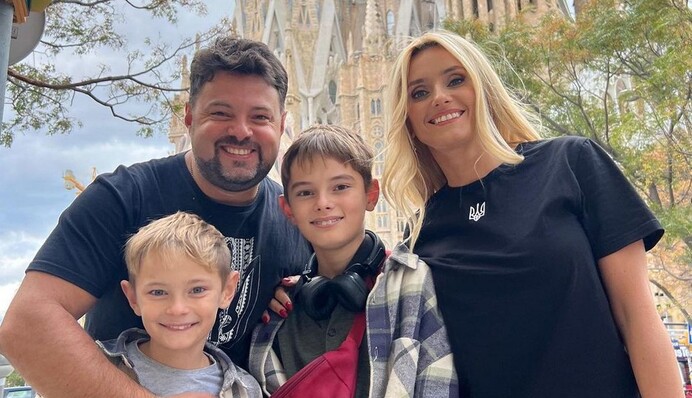 После фото в Барселоне Ирина Федишин рассказала, как ее муж выезжает из Украины во время войны