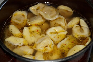 Як покращити смак магазинних пельменів: кулінарні лайфхаки, які знають не всі