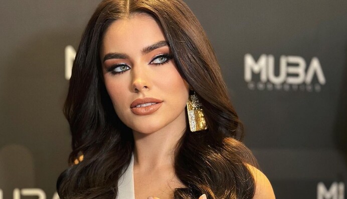 Як виглядає українка Ангеліна Усанова на 