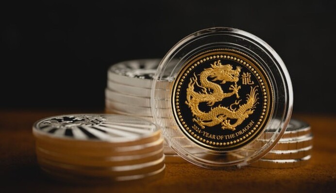 Год будет динамичным, с вызовами в политике: предсказание на Год Дракона 2024