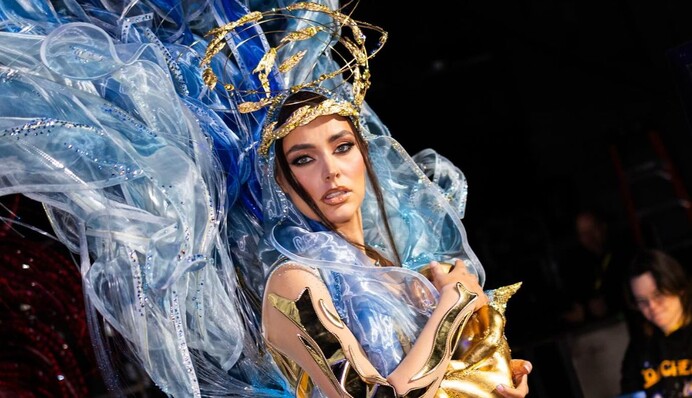 Українка на 