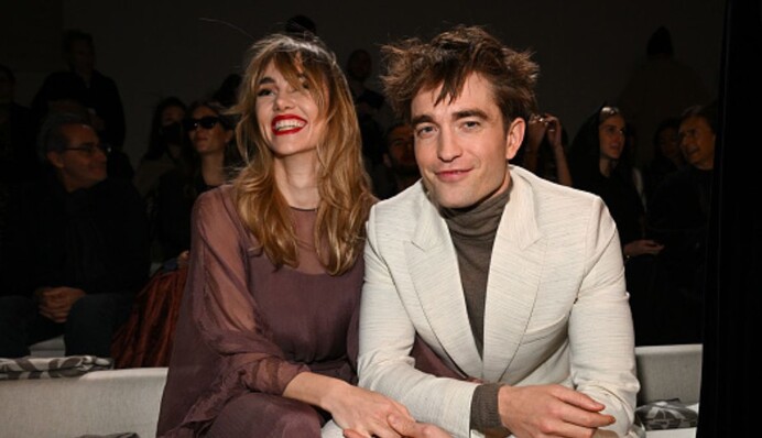 Актриса Сьюки Уотерхаус сообщила, что беременна от Роберта Паттинсона