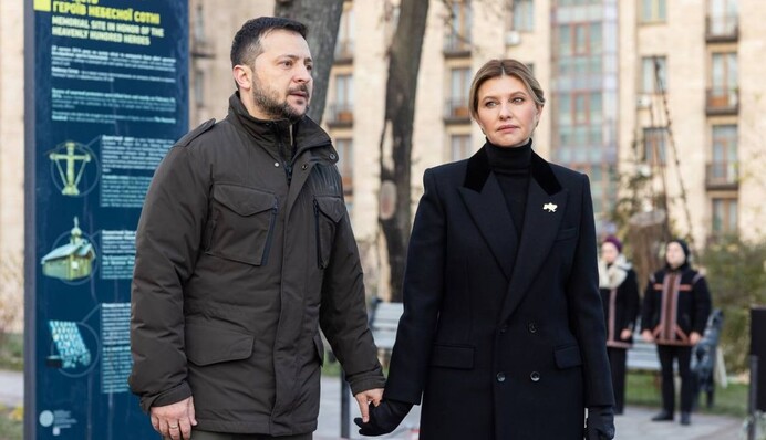 Олена Зеленська разом із чоловіком вшанувала пам'ять загиблих під час Революції Гідності: фото