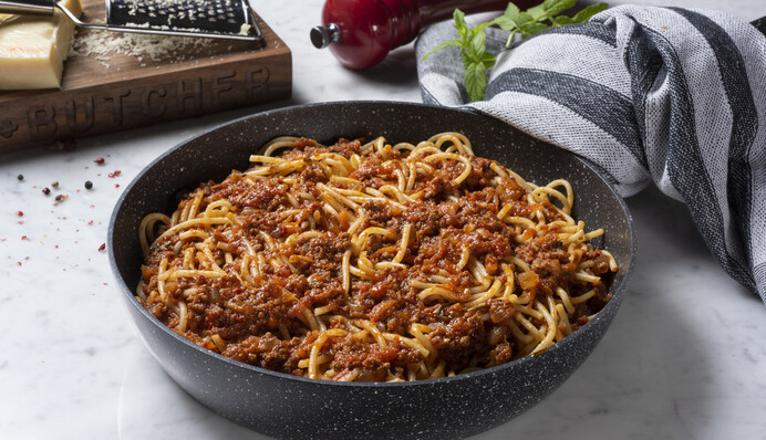 С томатным соусом получится вкуснее: необычный рецепт макарон по-флотски