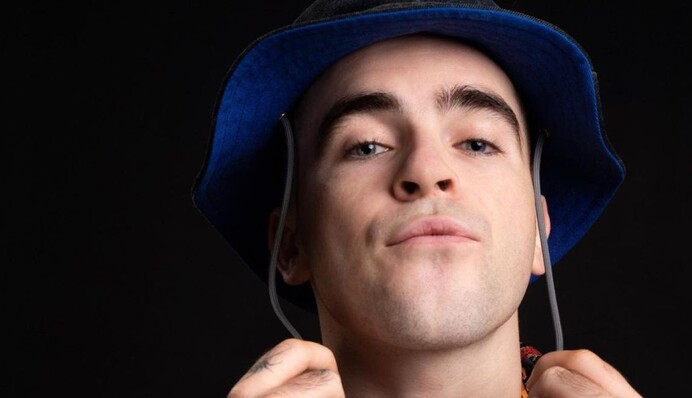 Суд назначил Антону Вельбою огромный штраф за досрочное расторжение договора с музыкальным лейблом