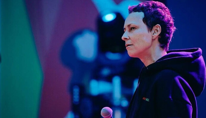 После ликвидации окупантов на концерте Полины Меньших Чичерина рассказала, как скрывается от ВСУ