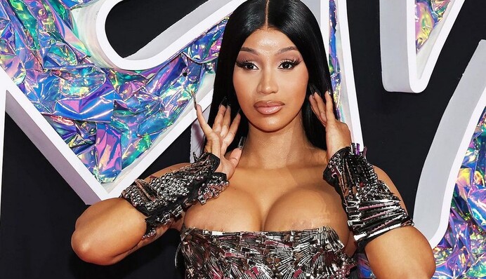 Известная американская рэпер Cardi B сделала скандальное заявление против военной поддержки Украины
