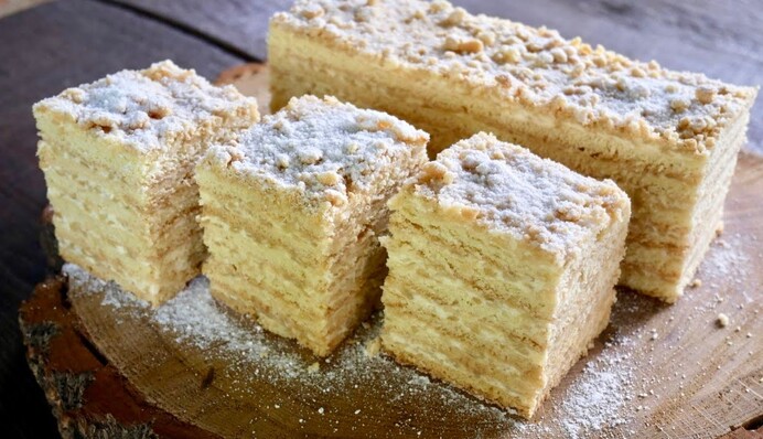 Как приготовить нежный яблочный пирог вместо шарлотки: рецепт из Галичины