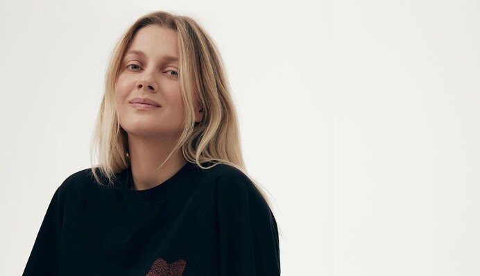 Старший на 13 років: співачка KOLA зізналася, що зіграла таємне весілля з громадянином Ізраїлю